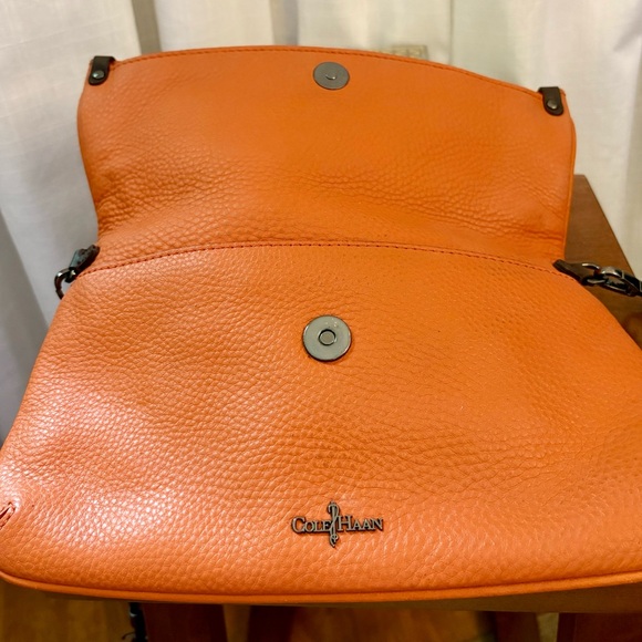 Cole Haan women’s Vibrant Orange messenger/clutch Bag - Picture 5 of 9
